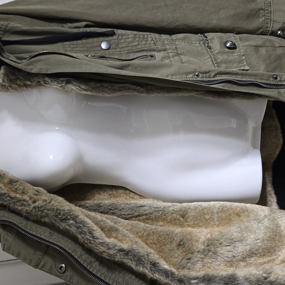 13) Vexy 2-in-1 Coat - Picture 7 of 16